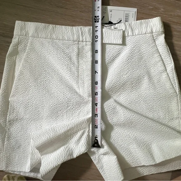Theory Waist Tab White Seersucker Shorts size 0 xs - Picture 12 of 12